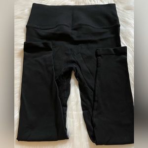 Victoria’s Secret Sport Seamless Ribbed Leggings, Black Size Medium